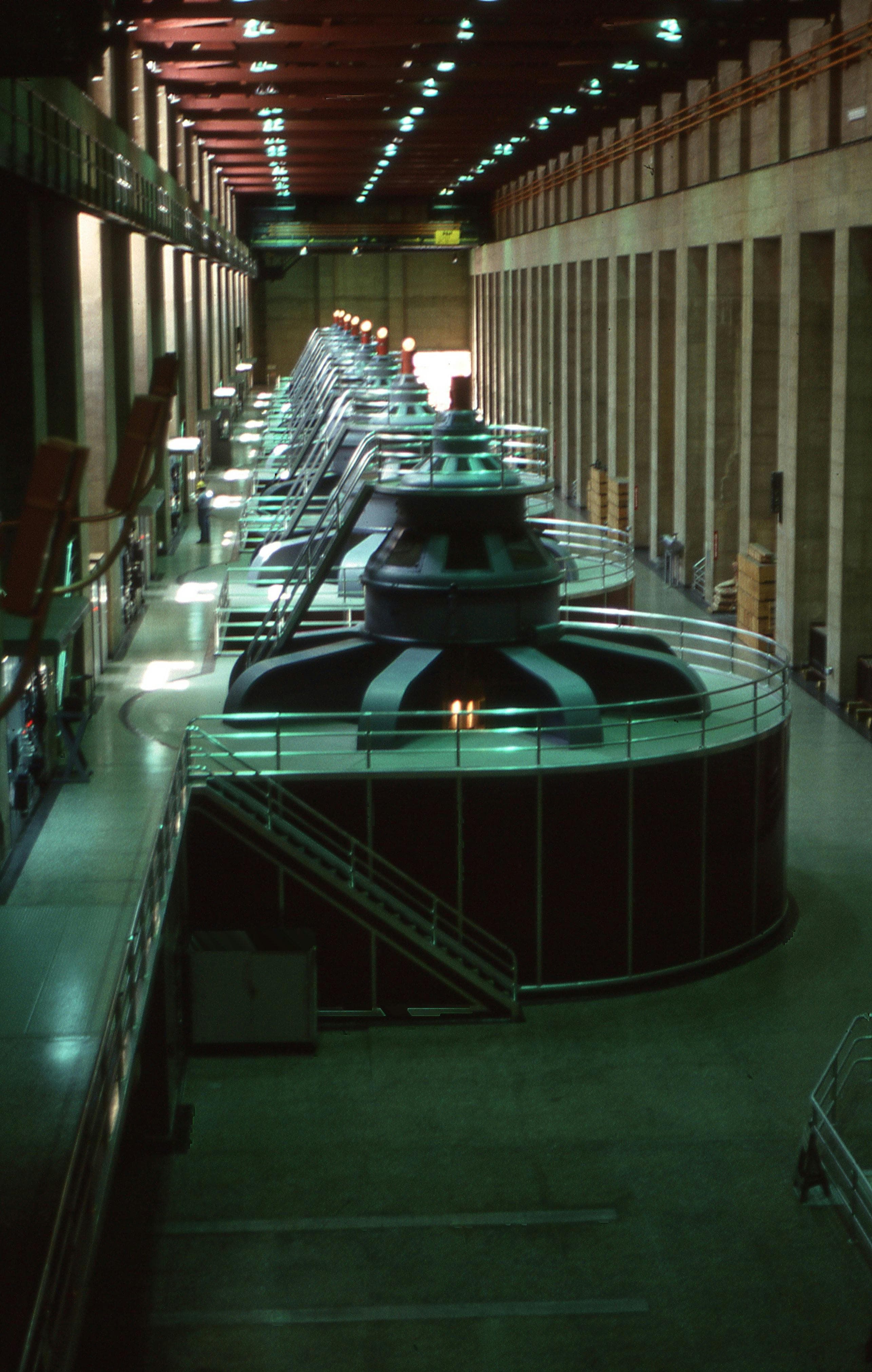 Thủy Điện: Nguồn năng lượng bền vững hay thách thức môi trường?